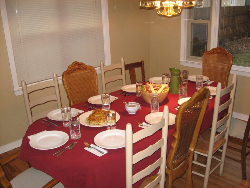 Commercial laundry service for DC restaurants